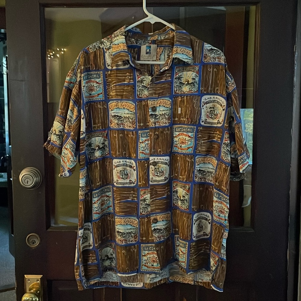 Vintage Kahala Hawaiian Islands men’s size L shirt.